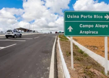 Homem com mandado de prisão é detido durante abordagem em Campo Alegre
