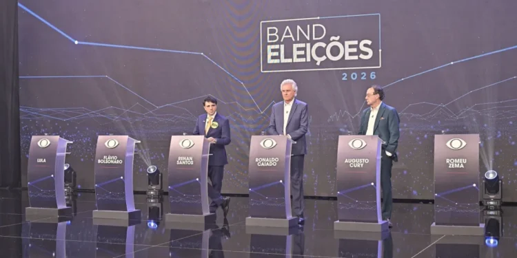 Debate presidencial marcado por críticas aos ausentes e propostas de segurança e educação