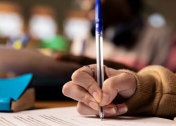 Concurso da Adeal oferece 20 vagas e salários de até R$ 7,3 mil