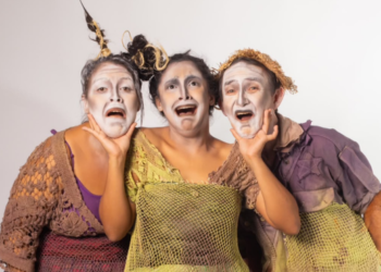 Grupo Joana Gajuru apresenta espetáculo teatral em escolas de Maceió