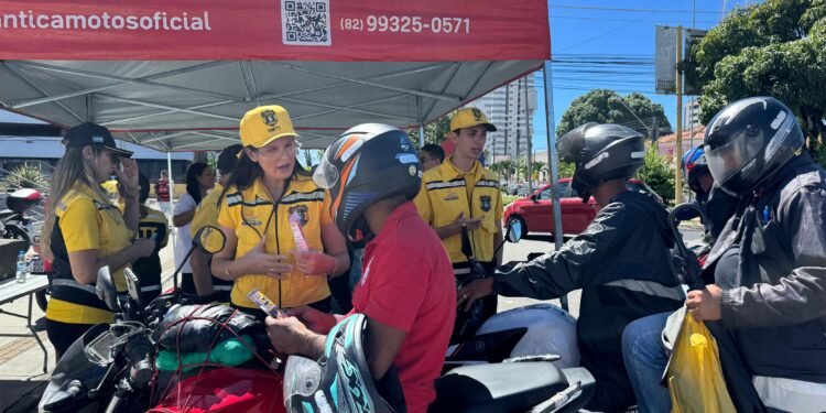 Maceió reforça ações de conscientização para reduzir acidentes de trânsito