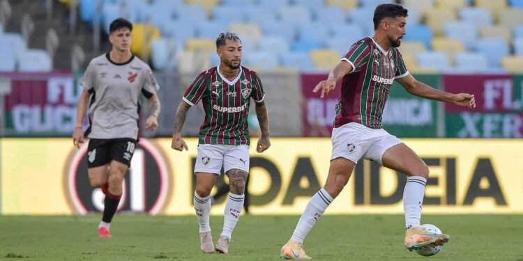 Athletico-PR busca manter invencibilidade em casa diante do Fluminense