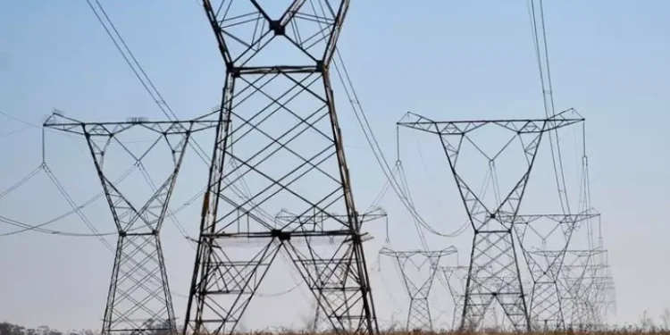 Bandeira tarifária amarela: consumidores terão adicional na conta de luz em setembro