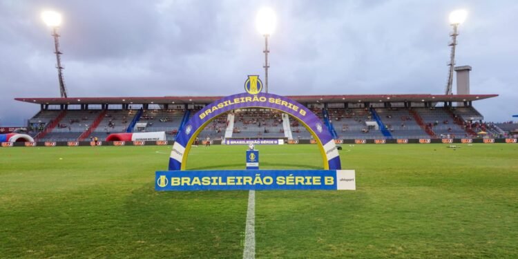 CRB busca vitória para retornar ao G-6 contra o Criciúma; acompanhe ao vivo na Gazeta