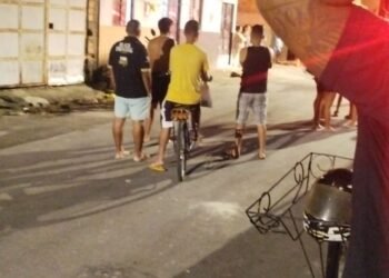 Criminosos atacam residência e matam duas pessoas em Maceió