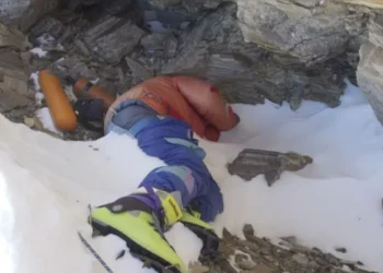 Corpo do alpinista conhecido como “Botas Verdes” pode ser resgatado do Everest após 30 anos