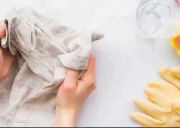 Como remover manchas de desodorante na máquina de lavar: dicas essenciais