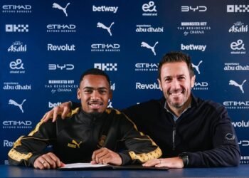 Manchester City oficializa contratação de Allan, ex-Palmeiras, por R$ 240 milhões
