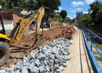 Obras de trânsito em Maceió avançam no Vale do Reginaldo