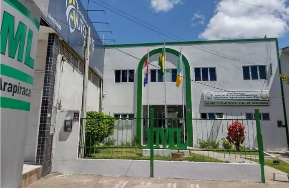 Bebê de 2 meses morre com hematomas em Alagoas: pais são levados à delegacia