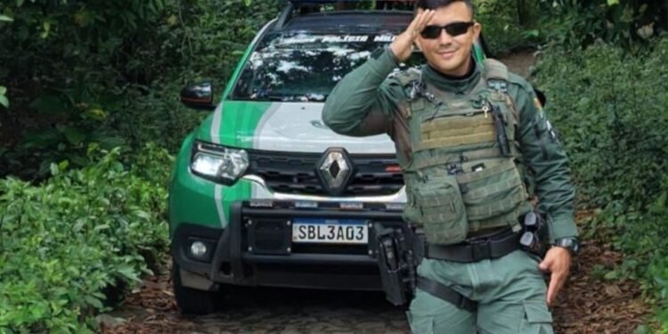 Policial militar é encontrado carbonizado dentro de veículo em Fortaleza