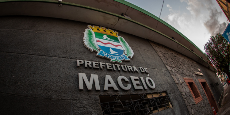 Maceió lança novo programa de quitação de dívidas com descontos de até 100%