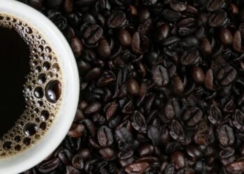Consumo de café pode estar relacionado a menor gordura e mais massa muscular, indica estudo