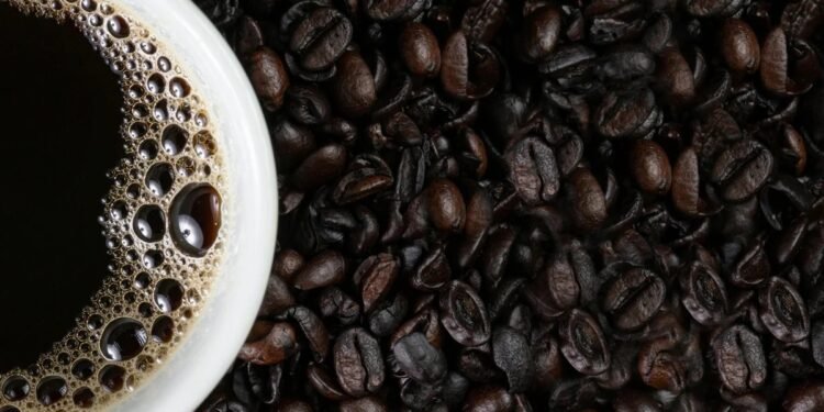 Consumo de café pode estar relacionado a menor gordura e mais massa muscular, indica estudo