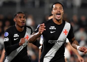 Vasco colabora com autoridades em investigação contra jogador David Corrêa
