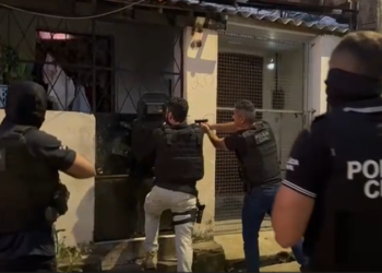 Operação Cerco Fechado: Polícia cumpre mandados em Maceió
